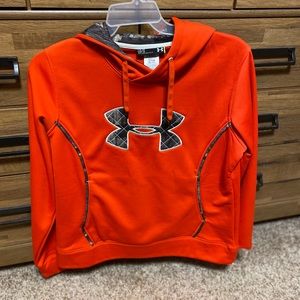 Under Armour fleece hoodie size Large like new